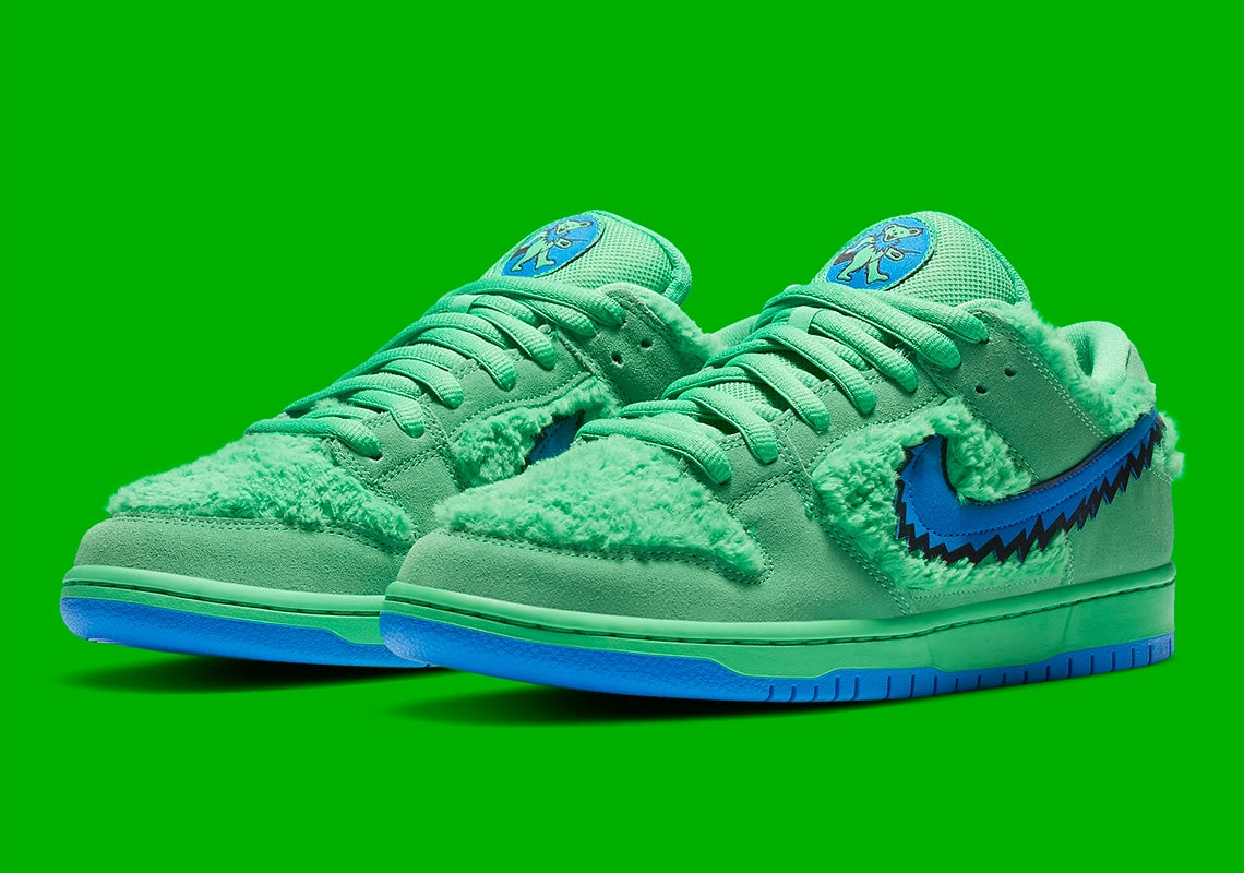 Nike SB Dunk Low - Grateful Dead Green Bear