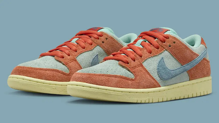 Nike SB Dunk Low - Noise Aqua