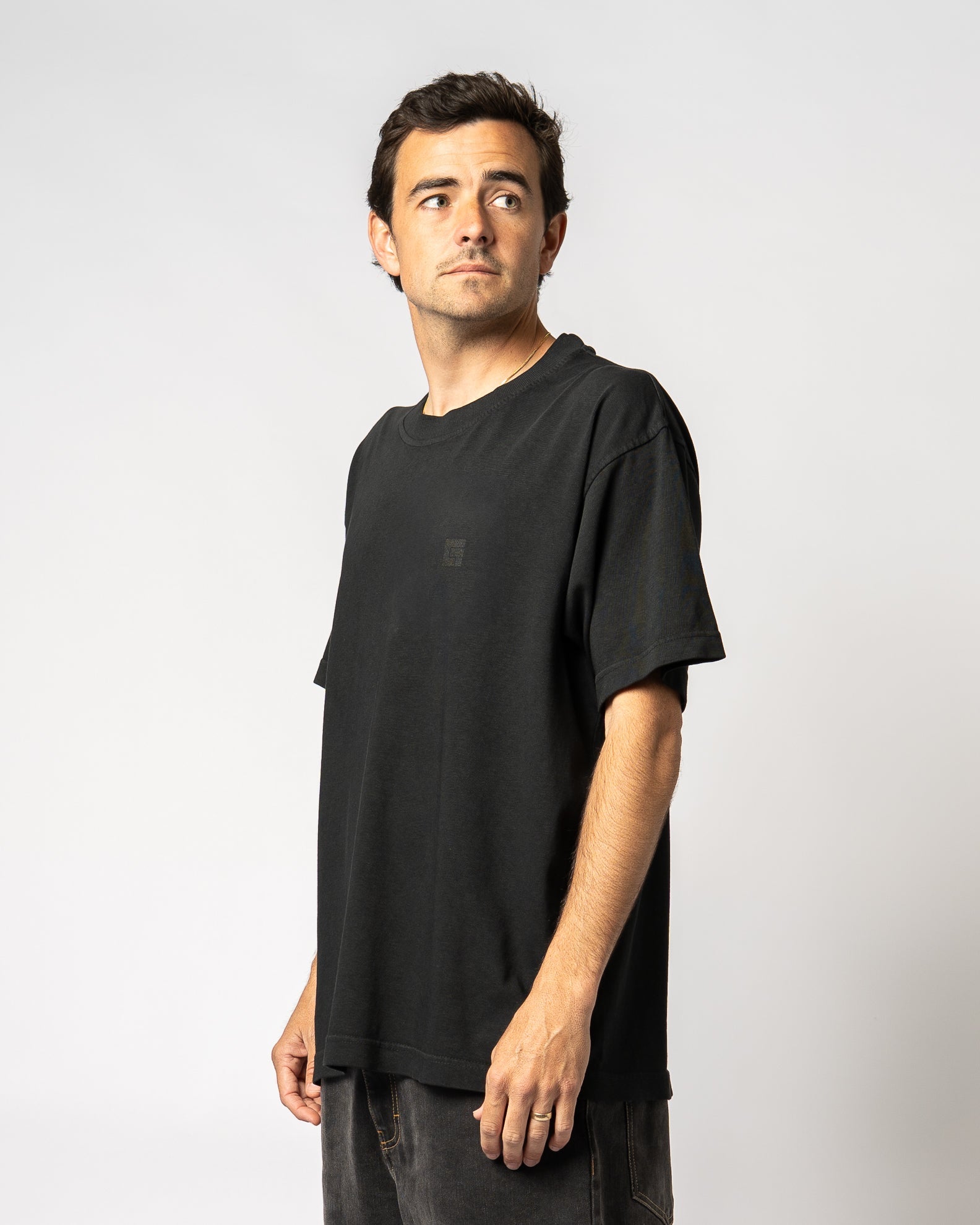 Garage Volt S/S Tee - Pigment Black