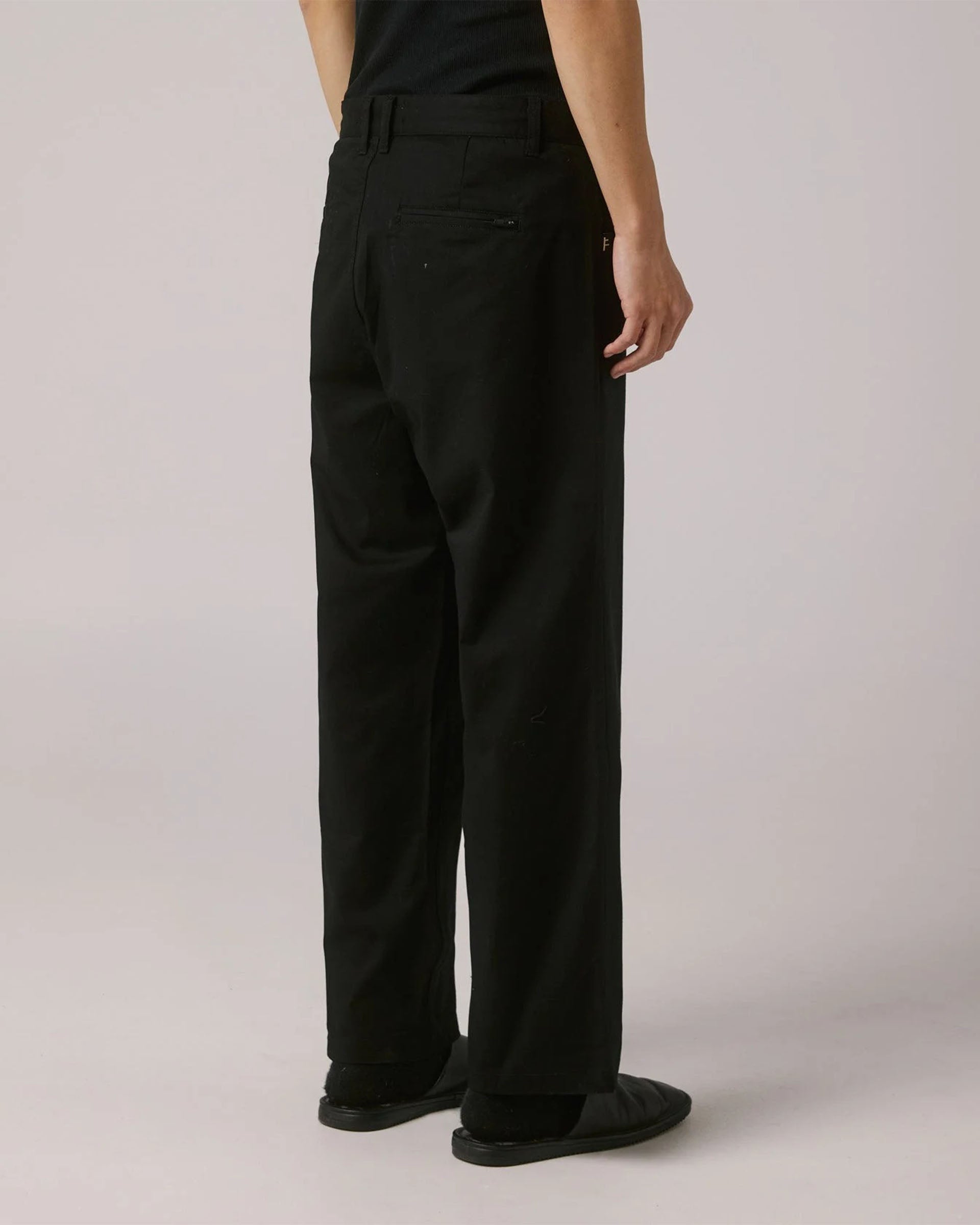 Former AG Chino Pant - Black