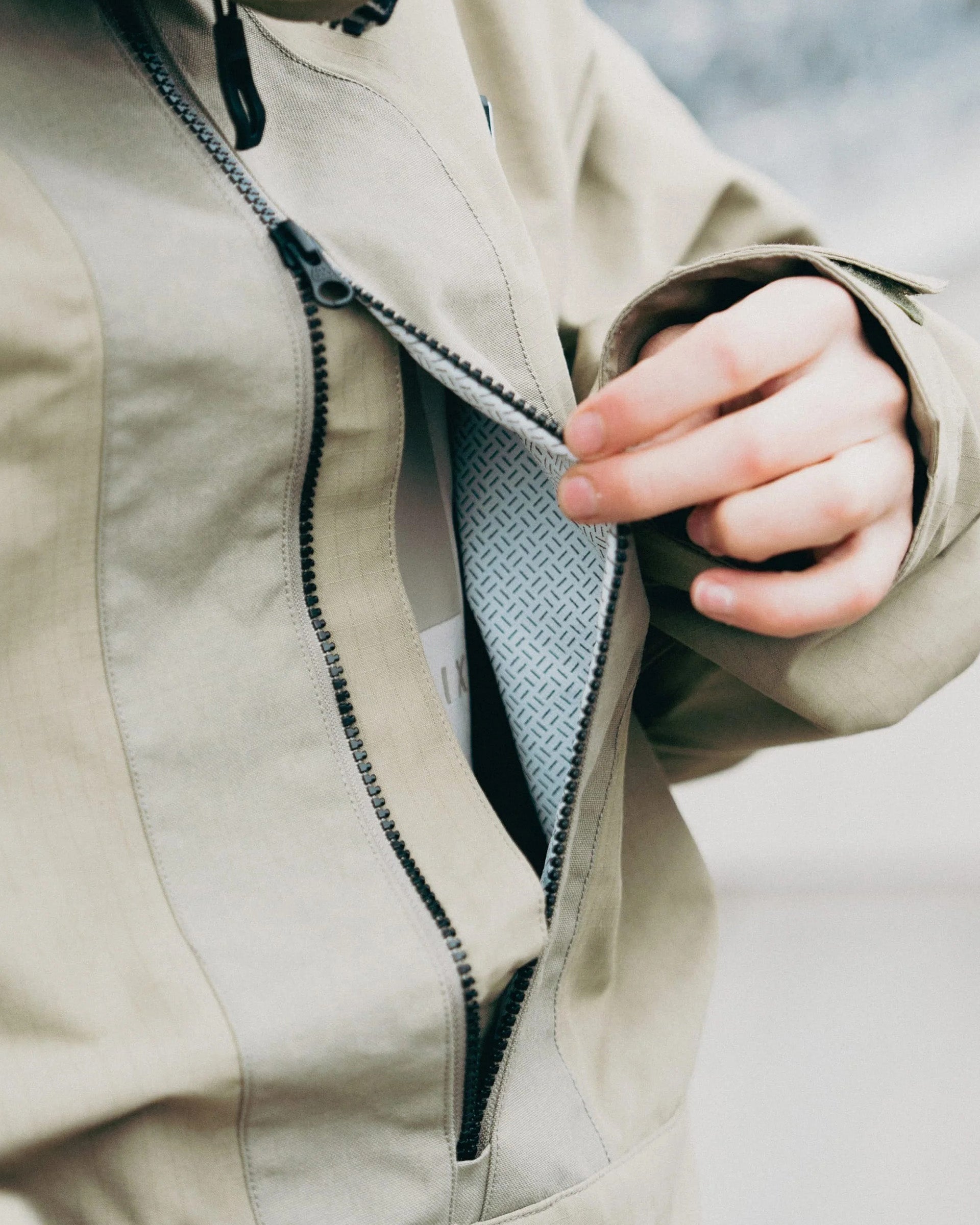 686 Men's Ghost 2.5L Anorak