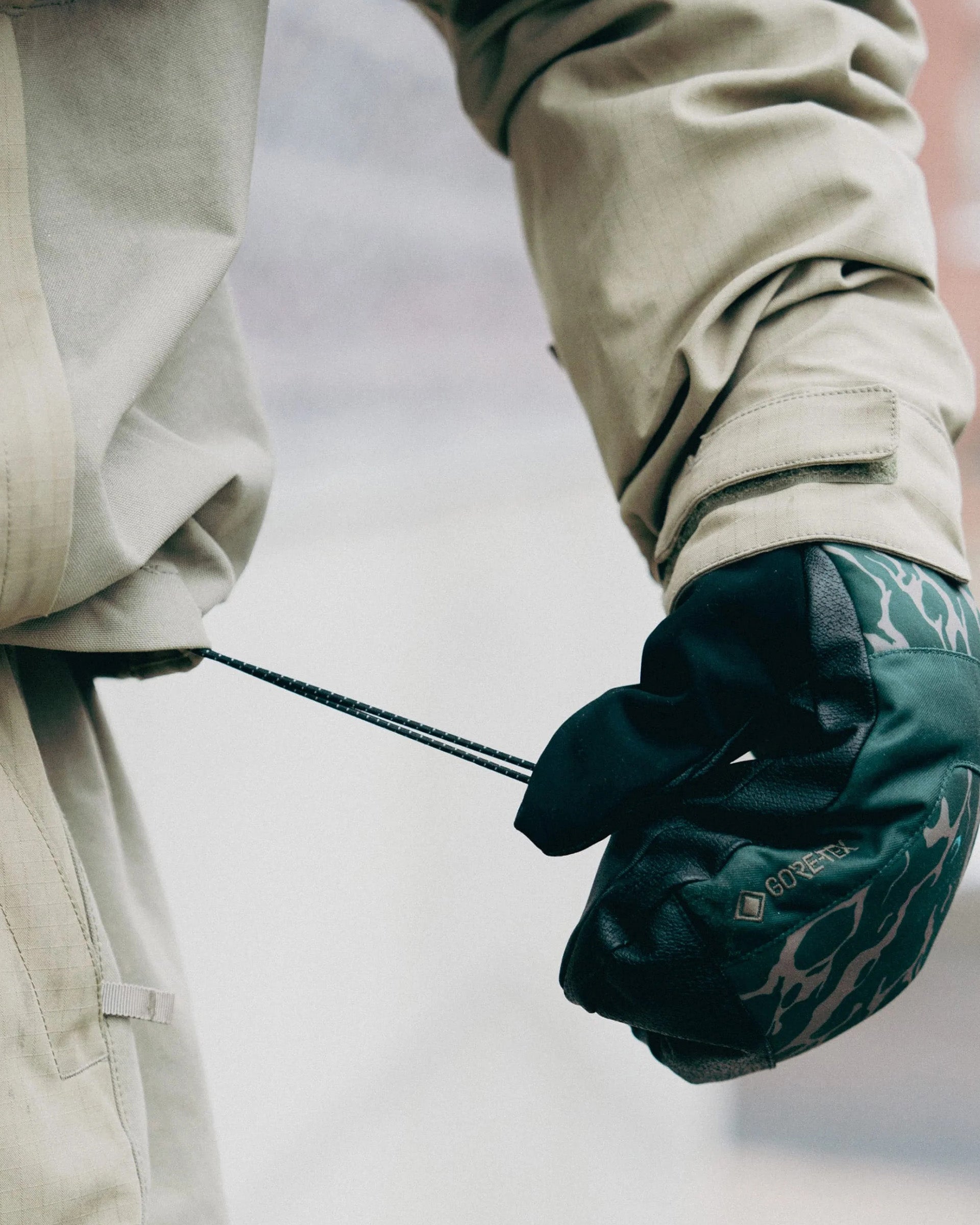 686 Men's Ghost 2.5L Anorak