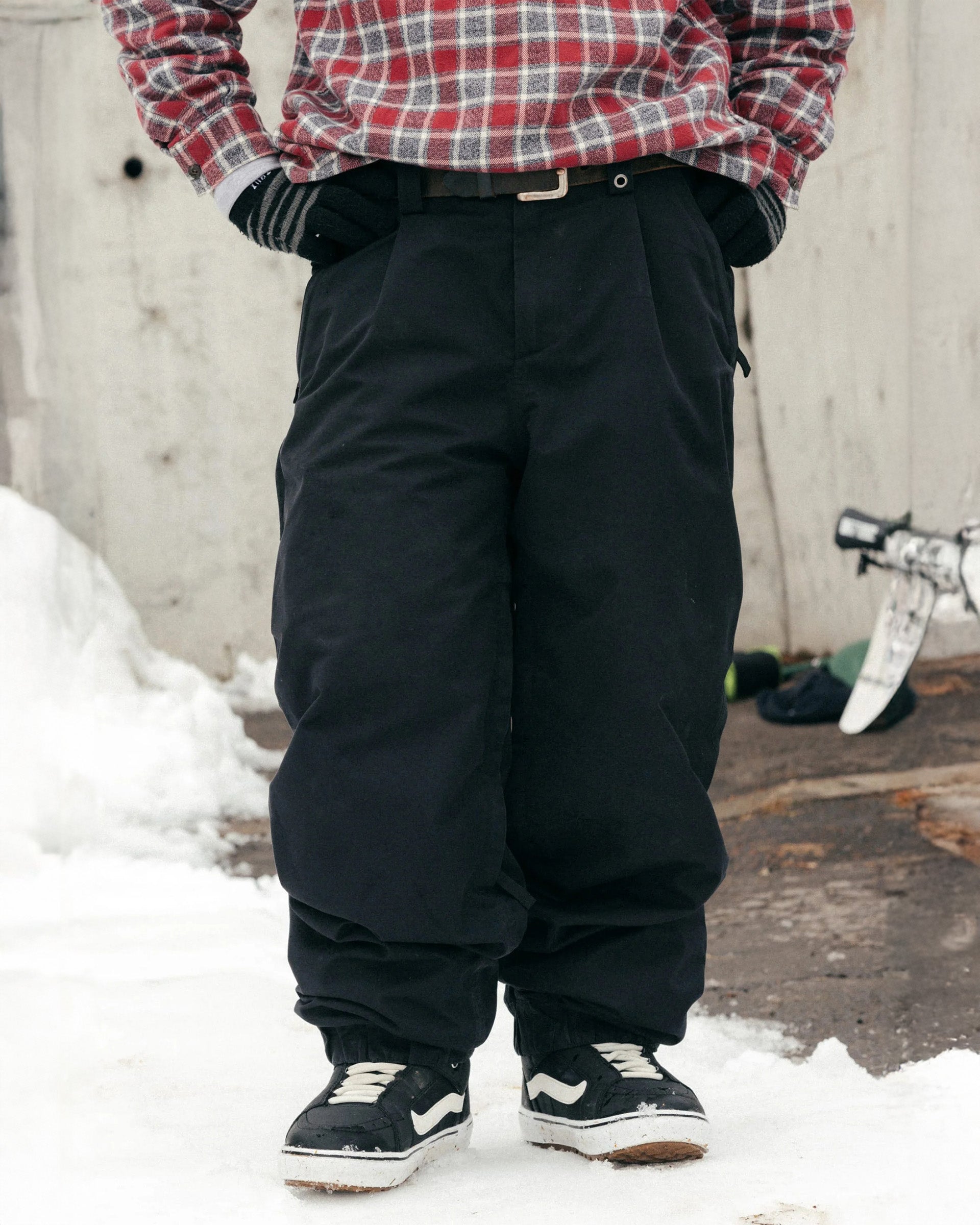 Women's Outline Shell Snow Pants - Black
