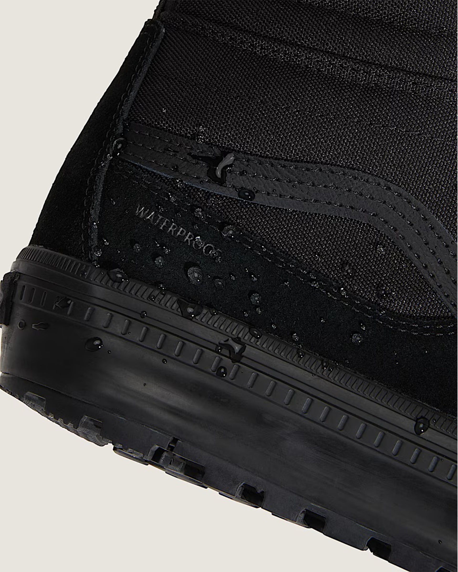 Vans Sk8-Hi Waterproof Insulated Shoe - Black